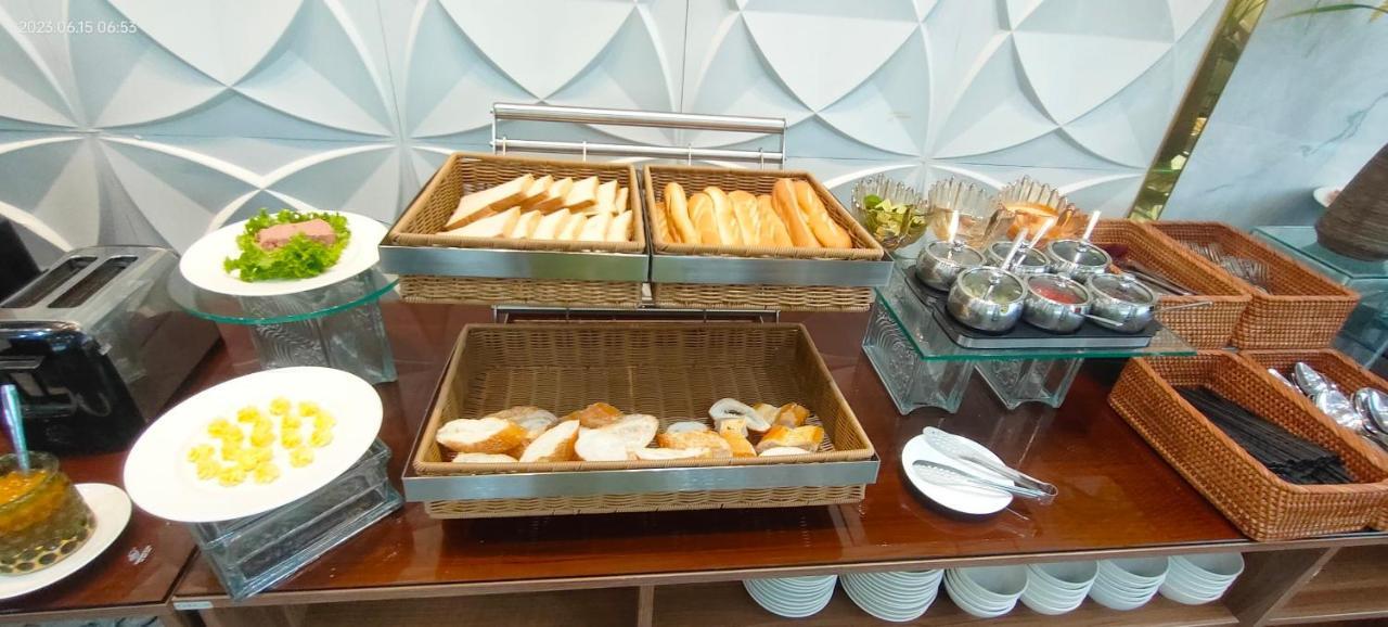 Khach San Bamboo Sai Gon Hotel Ho Chi Minh City Exterior photo